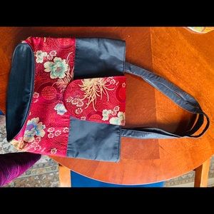 Very cute hand bag from Thailand.